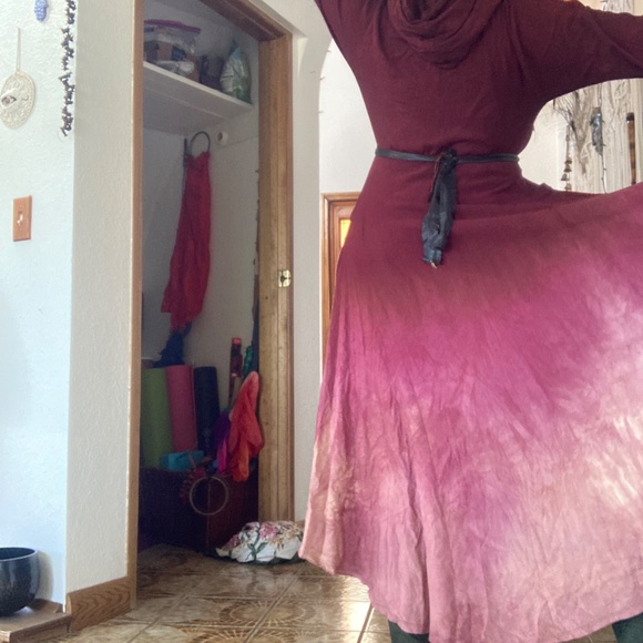 Rabbits Path Hooded Pocket Dress - Picture 9 of 9